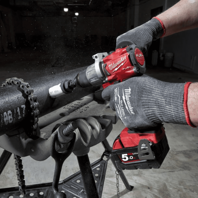Masina de gaurit/infiletat cu 2 acumulatori Milwaukee M18 FDD2-502X Masina de gaurit/infiletat cu 2 acumulatori Milwaukee M18 FDD2-502X