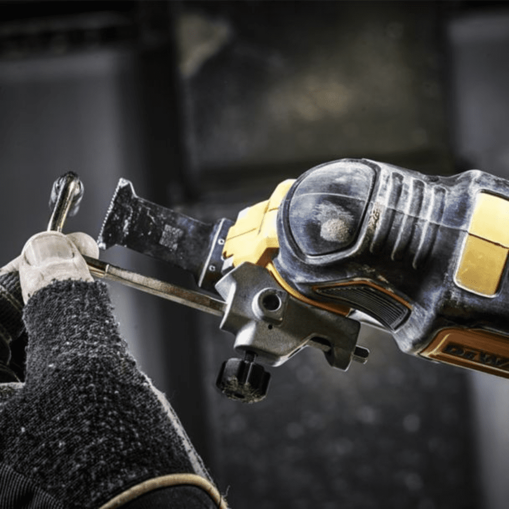 Sculă multifuncțională oscilantă cu acumulator DeWalt DCS356N Sculă multifuncțională oscilantă cu acumulator DeWalt DCS356N