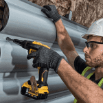 Masina de gaurit si infiletat cu 2 acumulatori DeWalt DCD792P2B