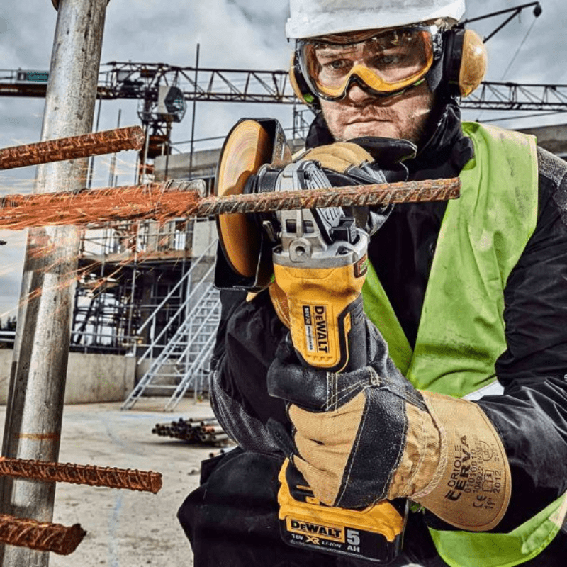 Polizor unghiular cu 1 acumulator DeWalt DCG405P1 Polizor unghiular cu 1 acumulator DeWalt DCG405P1