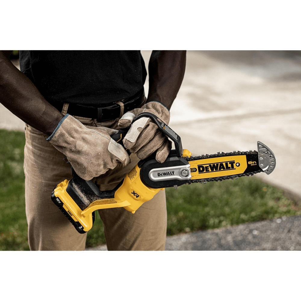 Motofierastrau compact cu 1 acumulator DeWalt DCMPS520P1 Motofierastrau compact cu 1 acumulator DeWalt DCMPS520P1