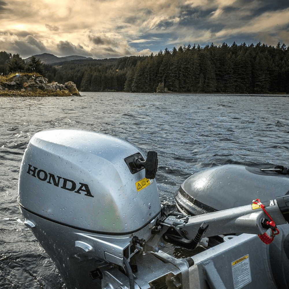 Motor de barca cu cizma lunga Honda BF20DK2 LHGU Motor de barca cu cizma lunga Honda BF20DK2 LHGU